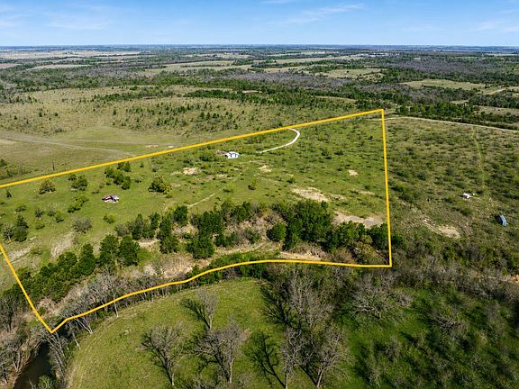 4th image of 1721 County Road 429