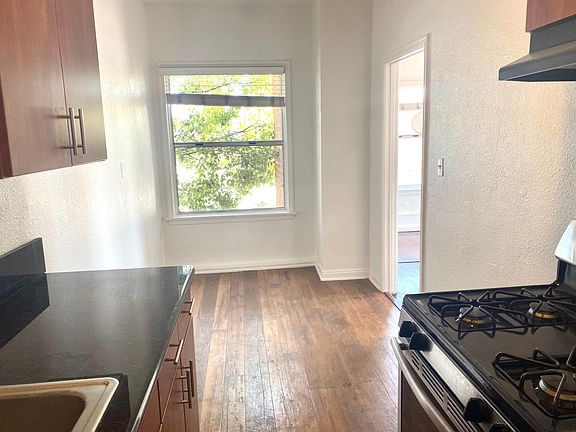 4th image of 849 S Oxford Ave #306