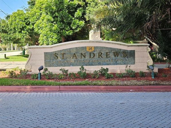 12124 Saint Andrews Pl APT 204
