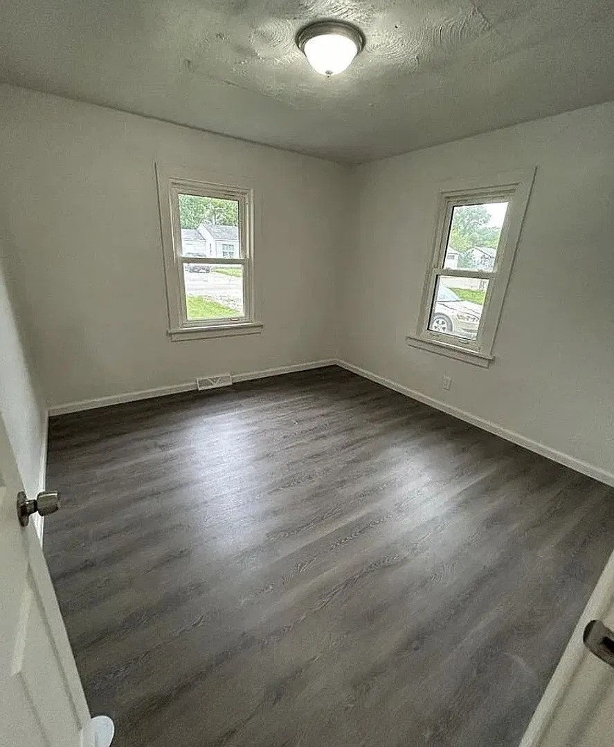 For Rent — Photo 4