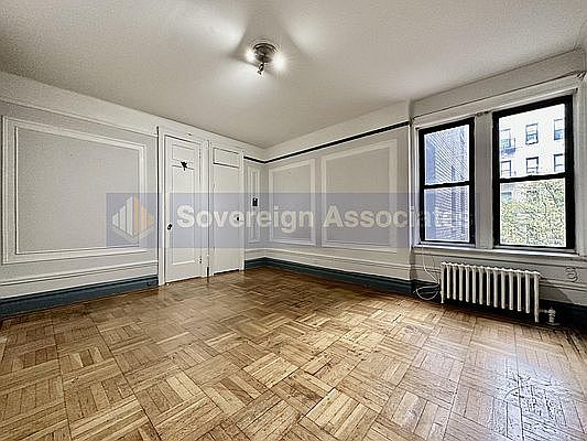 1st image of 10 Bennett Ave #4E1