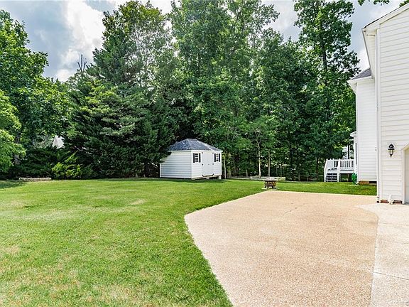5th image of 9211 Huntington Woods Dr