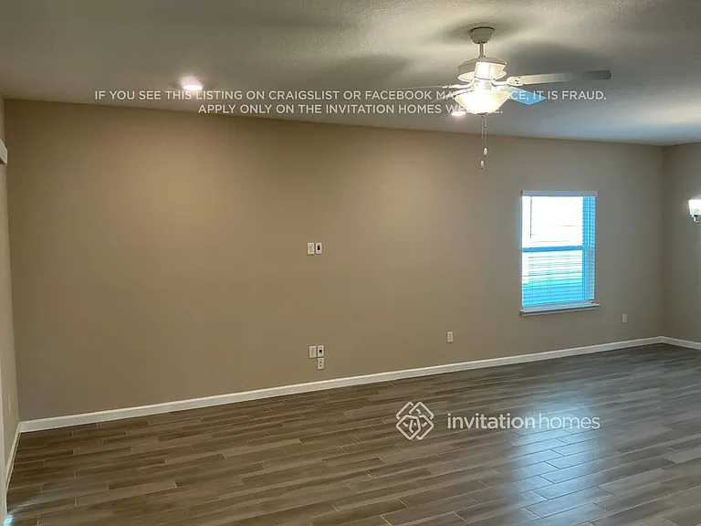 9790 Lovage Ln — Photo 3