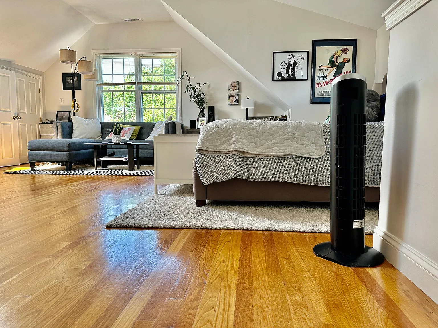 4 bed, 2.5 bath, 1600 sqft, $5,500 — Photo 1