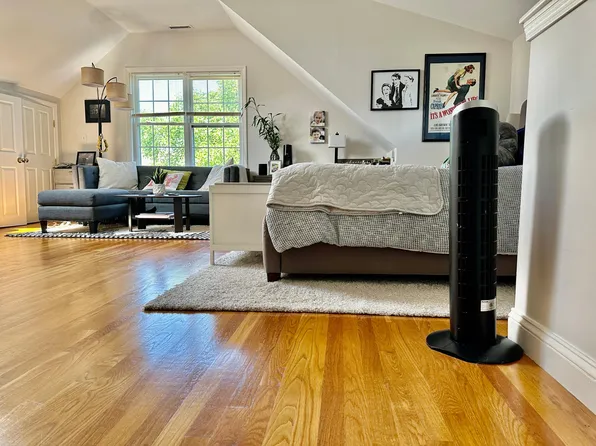 14 Gilbert St #2, West Newton, MA 02465