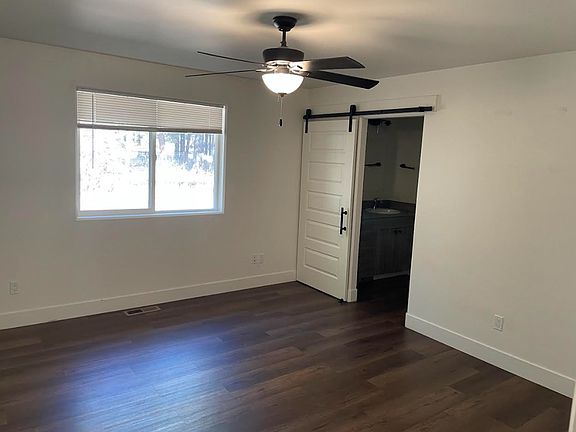 3rd image of 454 Park Ave