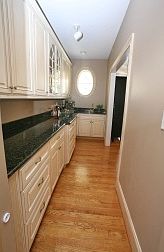 Convenient Butlers Pantry