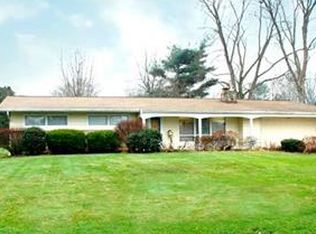 3255 Bancroft Rd, Akron, OH 44333