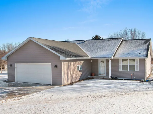 W369 Hillside Dr, De Pere, WI 54115
