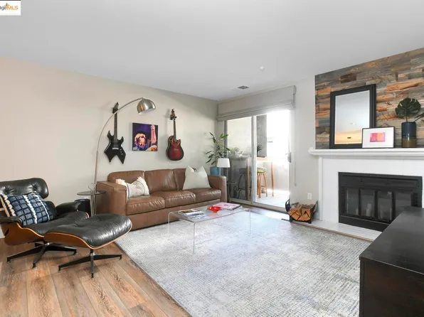 3183 Wayside Plz APT 103, Walnut Creek, CA 94596