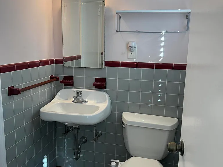 4708 Trent Woods Dr — Photo 19