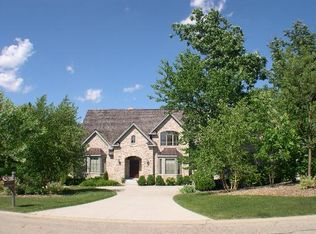 28802 N Spyglass Cir, Mundelein, IL 60060
