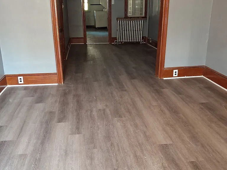 1725 Centre St — Photo 3