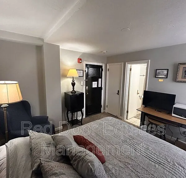 123 N Broad St #405 — Photo 5
