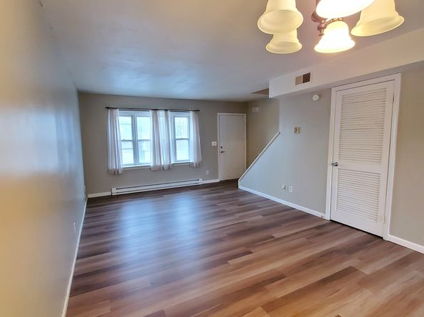 151 Clinton Rd #13