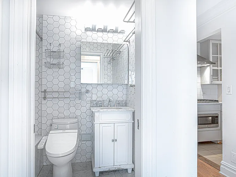 200 Rector Pl #7F — Photo 10