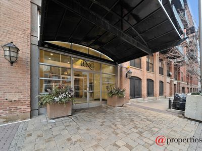 520 W Huron St APT 101, Chicago, IL, 60654