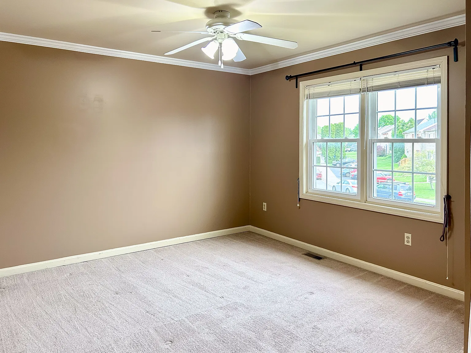 2 bed, 960 sqft, $1,595 — Photo 2