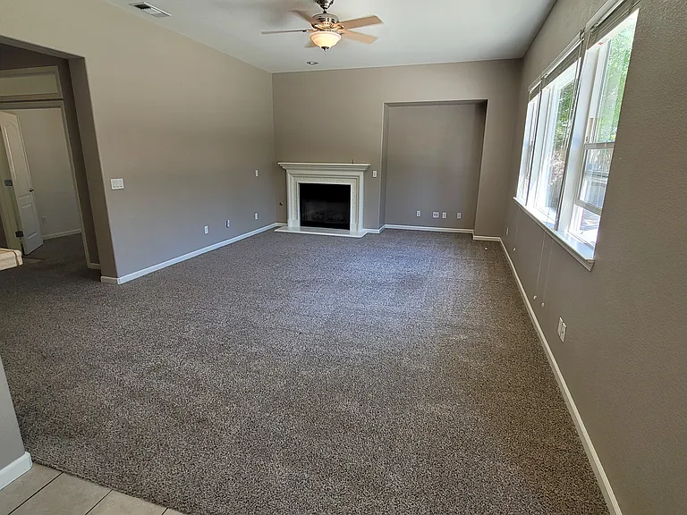 2770 Beach River Dr — Photo 3