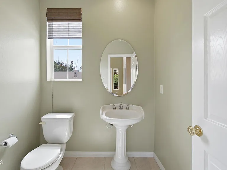 1696 Salt River Ave — Photo 10