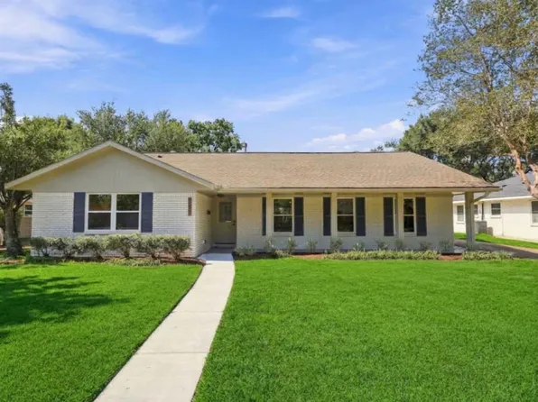 5227 Kinglet St, Houston, TX 77035