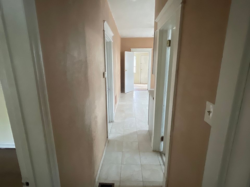 1st image of 6107 Gravois Ave #2