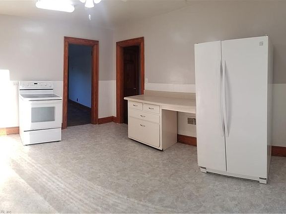4th image of 1300 Augusta Ave