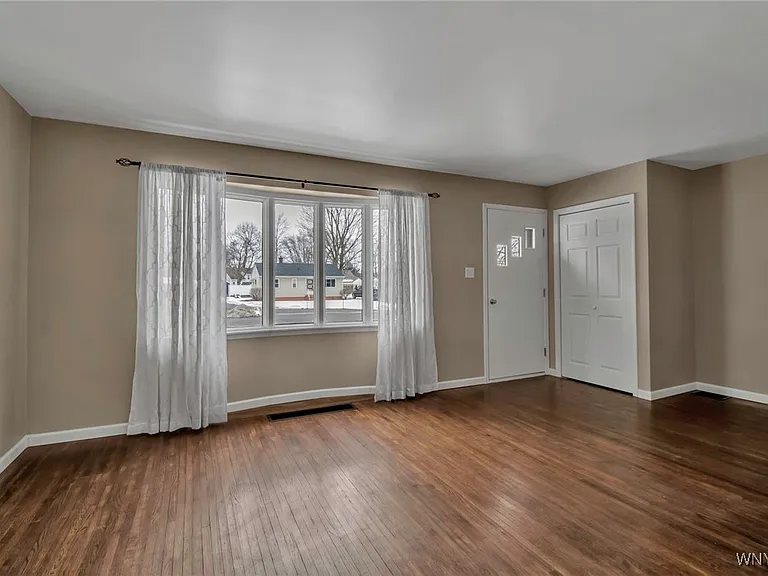 317 Hedwig Dr — Photo 1