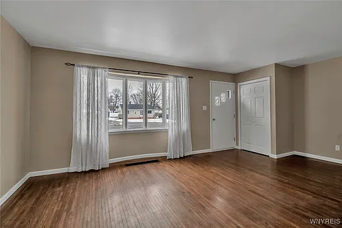 317 Hedwig Dr Photo 1