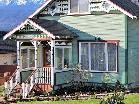The Painted Lady Vacation Home
