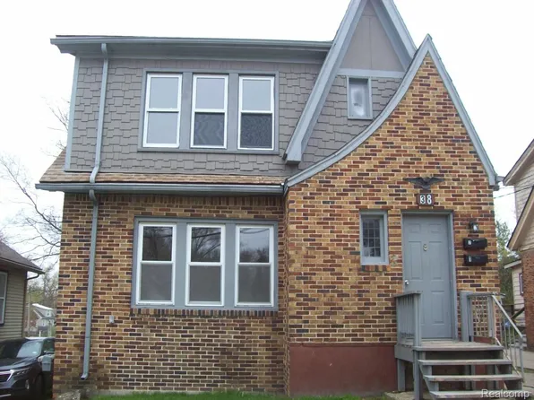 38 Cadillac St, Pontiac, MI 48342