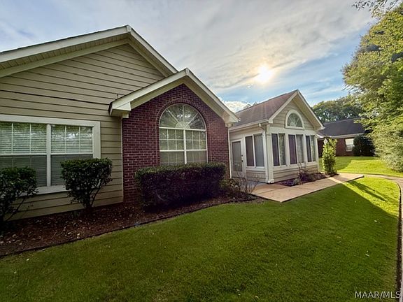 3rd image of 7927 Plum Orchard Way