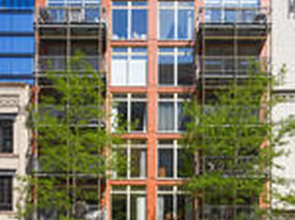 433 N Wells St Unit 201, Chicago, IL 60654