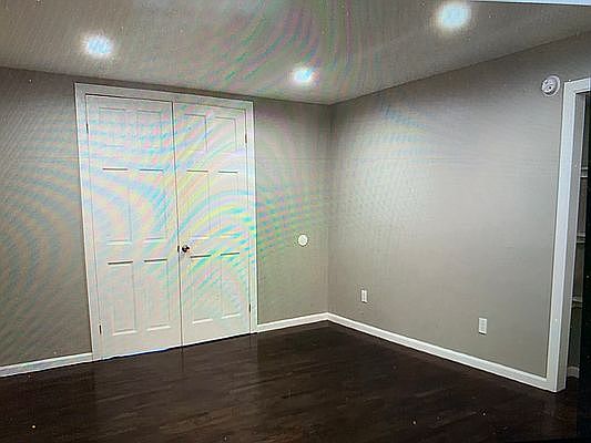 4th image of 1011 Carroll Pl APT 7E