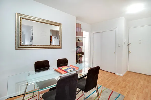 Sold by Rossi Living | media 14