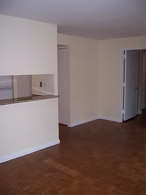 Rented by Central Park Realty Holding Corp | media 20