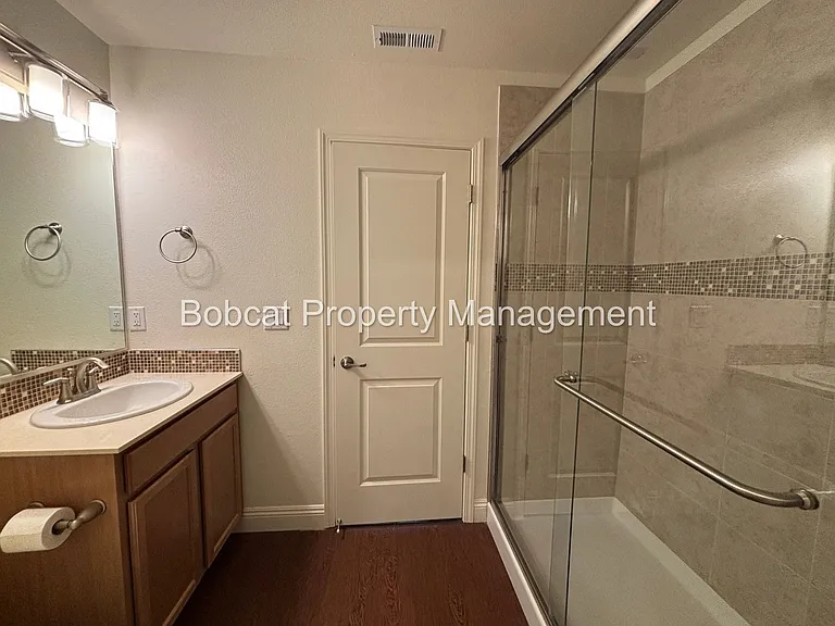 1312 Saltern Dr — Photo 36