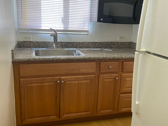 3rd image of 1507 Federal Ave APT 2