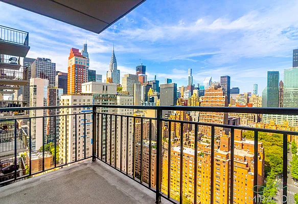 Rented by Mirador Real Estate | media 1