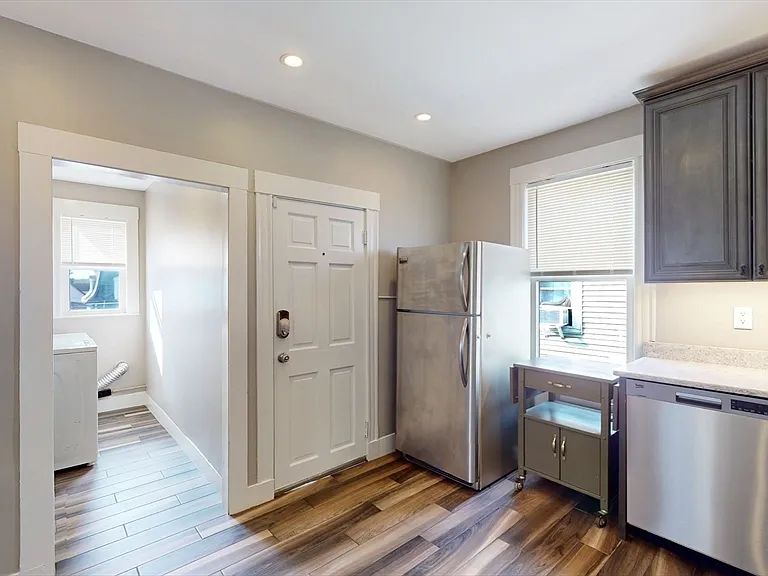 63 Whitten St #3 — Photo 15