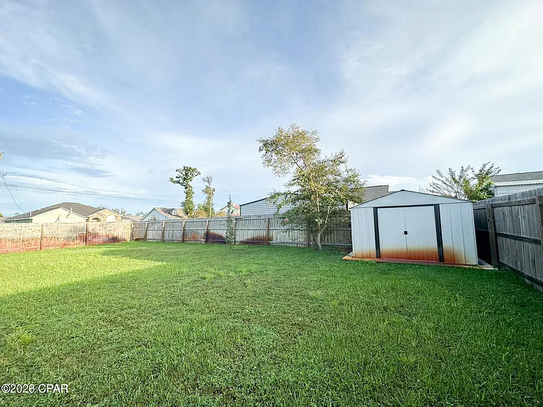 1814 Bowman Ln — Photo 13