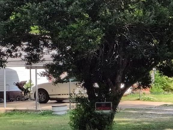 3rd image of 140 Humphrey Rd