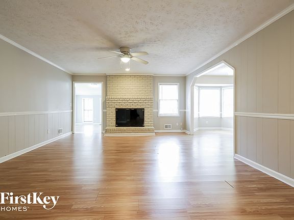 3rd image of 5085 Huddersfield Dr