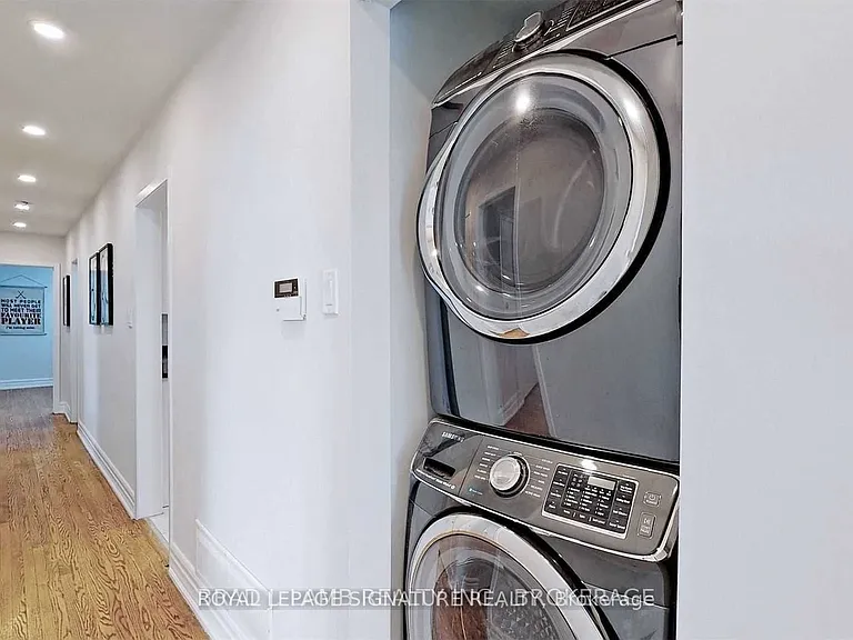 17 Baroness Cres #UPPER — Photo 33