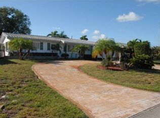 1990 NE 55th St, Fort Lauderdale, FL 33308