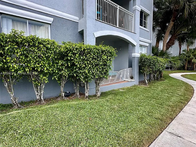9620 NW 2nd St #7106 — Photo 12