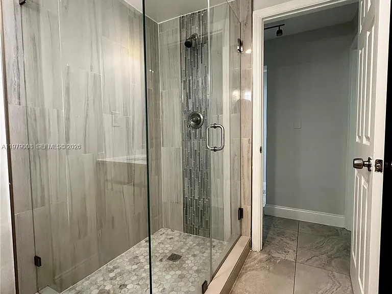 1279 NE 40th Pl #3 — Photo 5