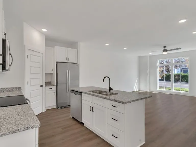 310 Cedar St #2 — Photo 7