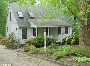 7118 Velvet Antler Dr, Midlothian, VA 23112