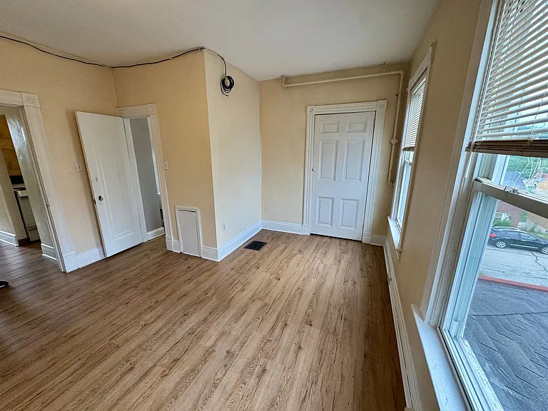 4451 Highridge Street — Photo 13